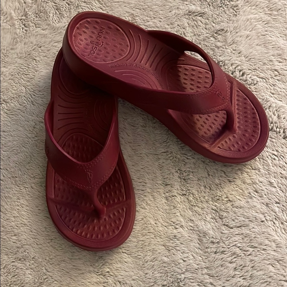 NuuSol Burgundy Flip Flops  W7